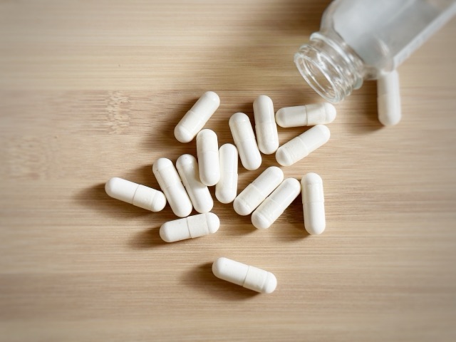 痛み止めを飲み続けるのか！？根本的に改善をするのか！？